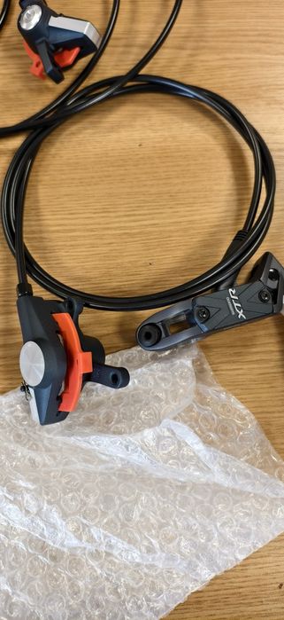 НОВИ Спирачки Shimano XTR-975 PM/IS