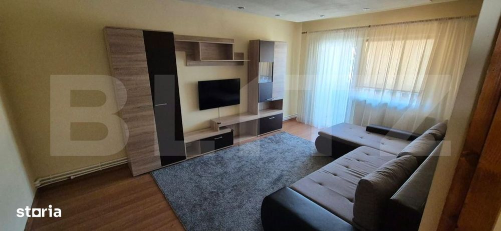 Apartament 3 camere de vanzare, 65 mp — fotografia 1