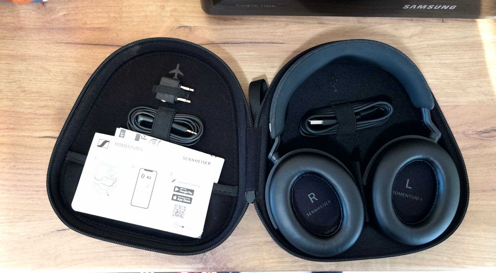 Casti Wireless Sennheiser MOMENTUM 4