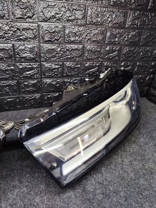 Far Audi Q5 FY Bixenon stanga dreapta
