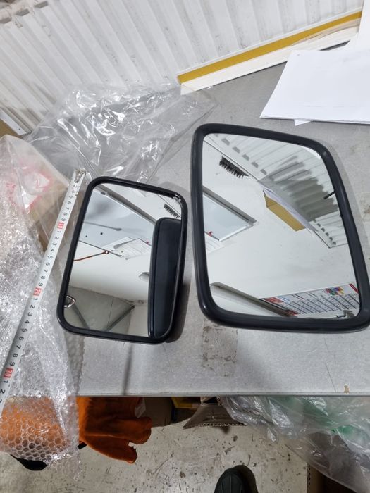 Oglinda tractor john deere preț 250 lei se poate trimite prin