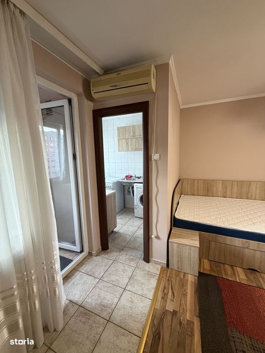 Proprietar inchiriez garsonier Dristor Metrou 2