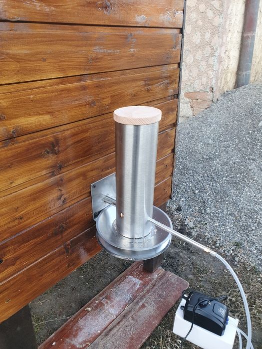 Vand afumatoare traditionala cu generator de fum transport la cerere