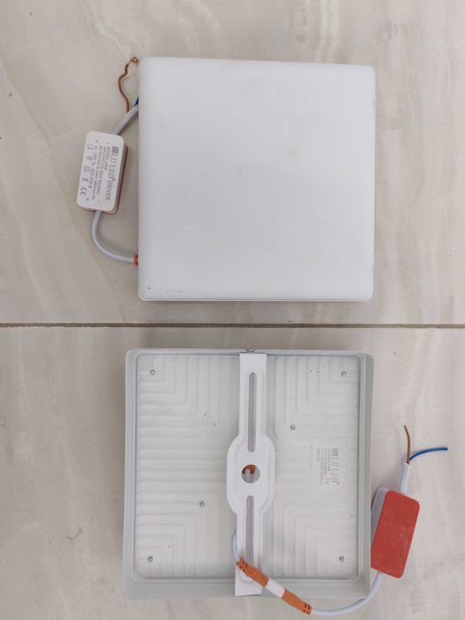 Плафон с лампой - 1000 тг