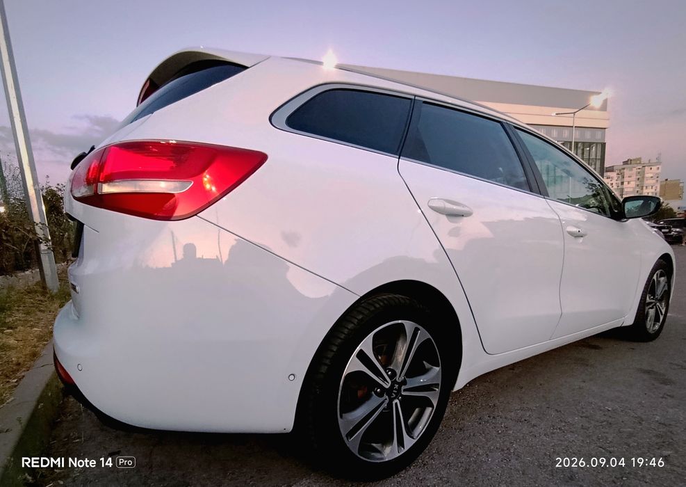 Автомобил Kia Ceed 1.6