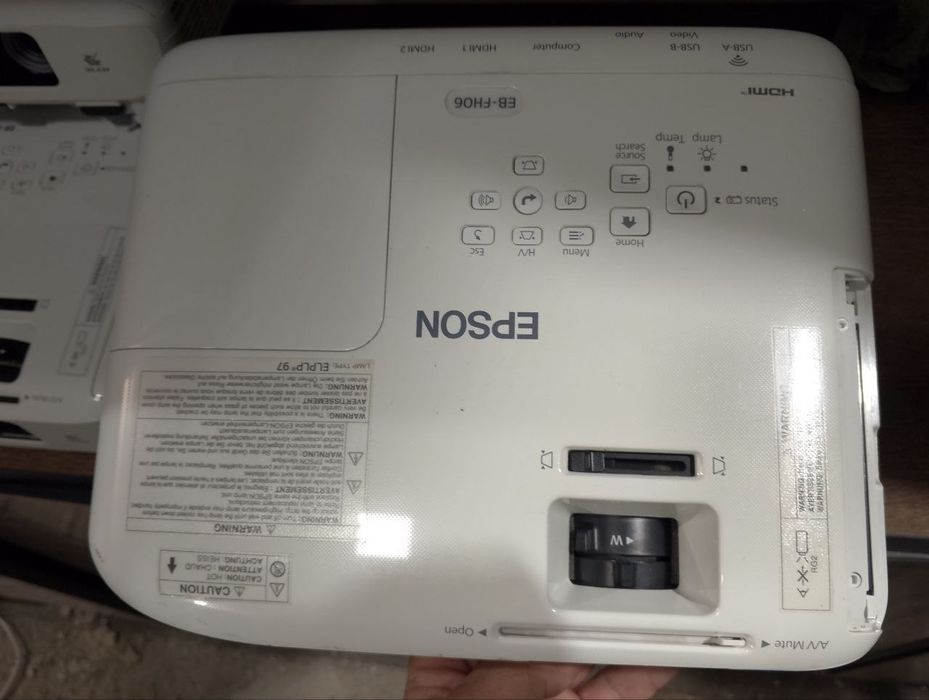 Arzon. Srochno sotiladi Epson EB-FH06 Full HD proyektori
Brend: Epson