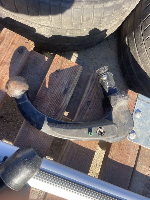 Ябълка за тегглич шкода mk3 2013г.