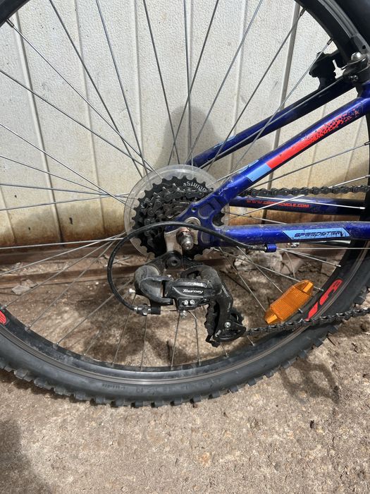 Bicicleta cross albastra