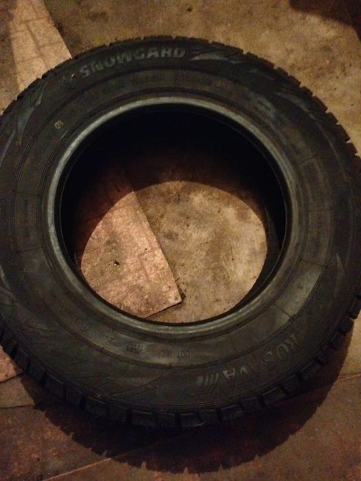 Продам Зимние шины