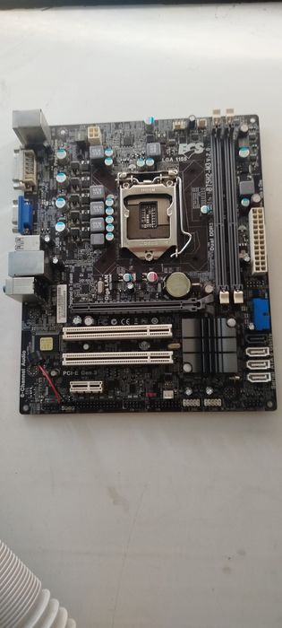 Материнская плата