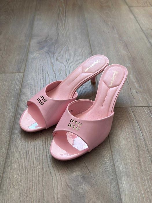 Miu Miu Чехли с котешки ток