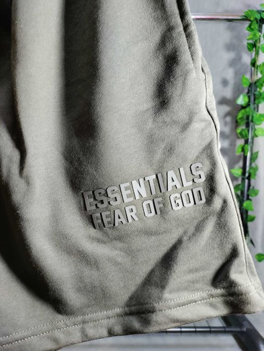 Pantaloni Essentials marimea L