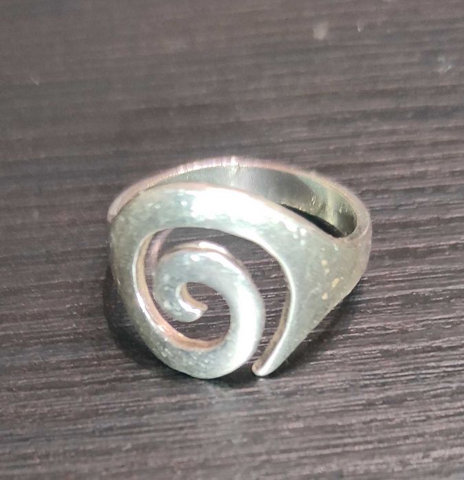 Сребърна гривна спирала печат 925