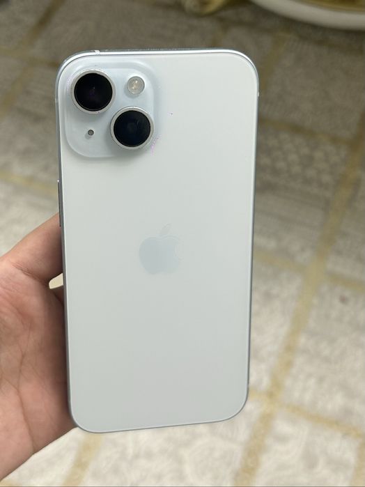 Продам айфон 15 (голубой )