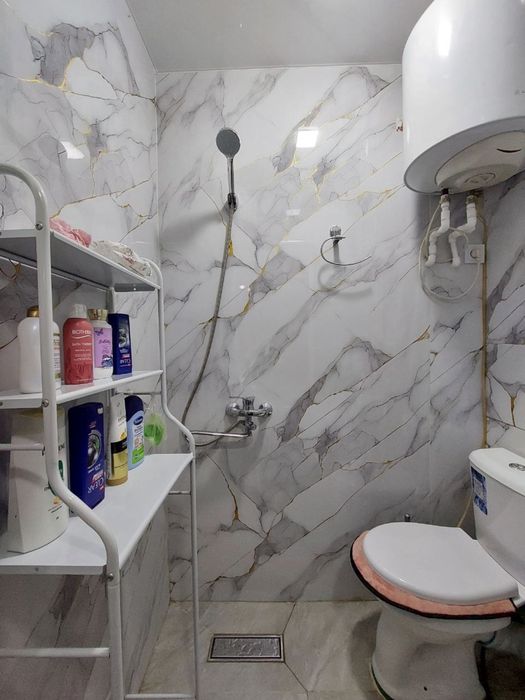 1 xonali uy sotiladi Chorvoq