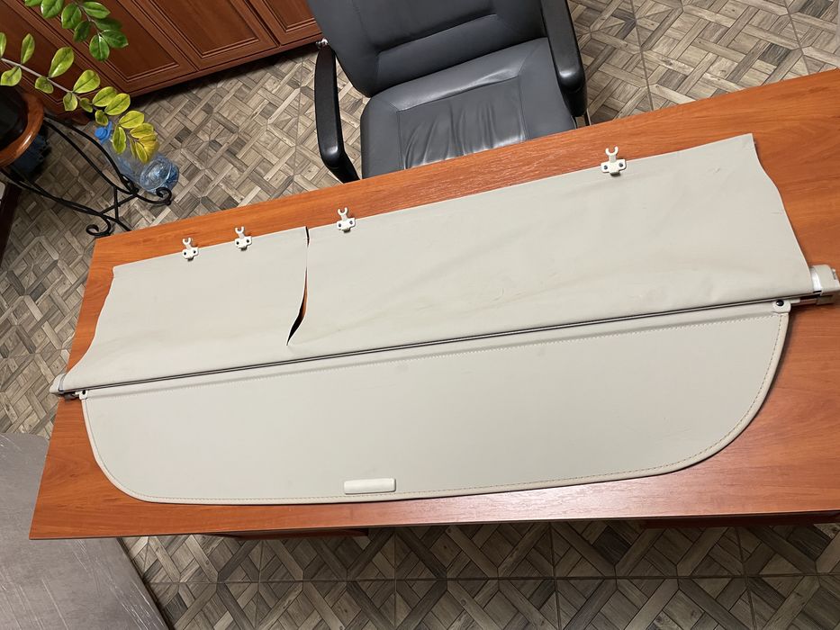 Шторка багажника Паджеро