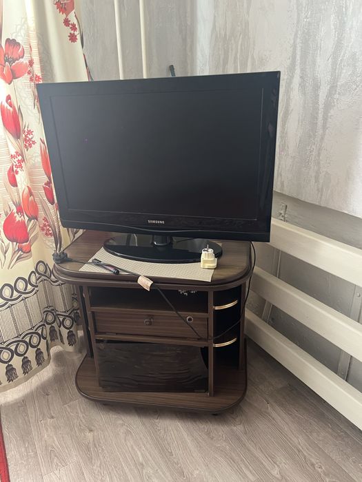 Продам телевизор samsung
