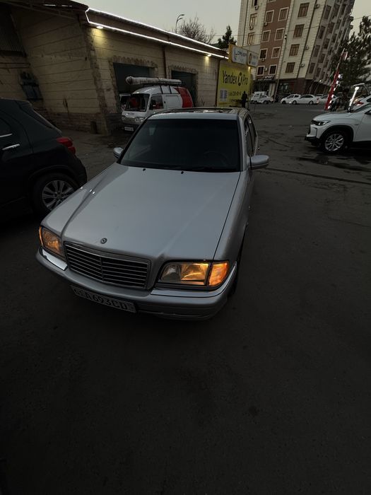 Продам Mercedes Benz w202 с поменяным мотором