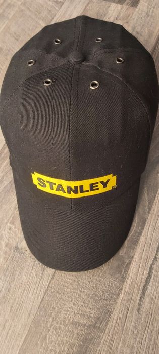 STANLEY-професионашна шапка със защита