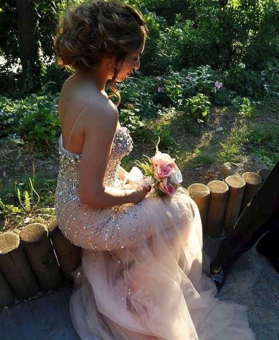 Официална рокля с камъни