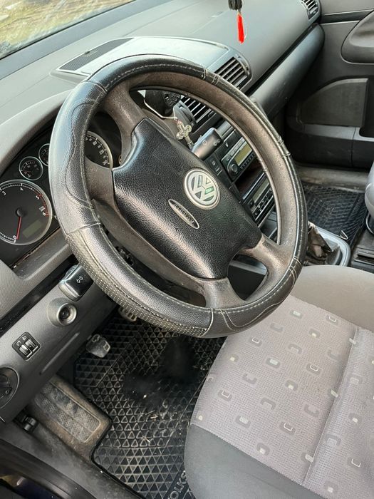 VW Sharan 1.9 110 Cp Tdi 7 locuri 2005 manual consum 6%