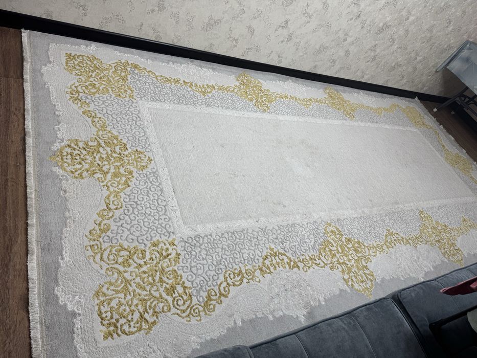 Продам ковёр самовывоз