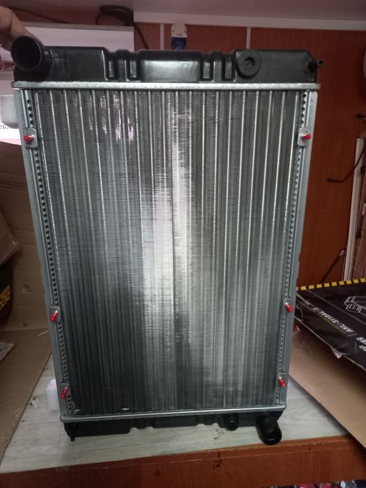 Радиатор Волга новый продам