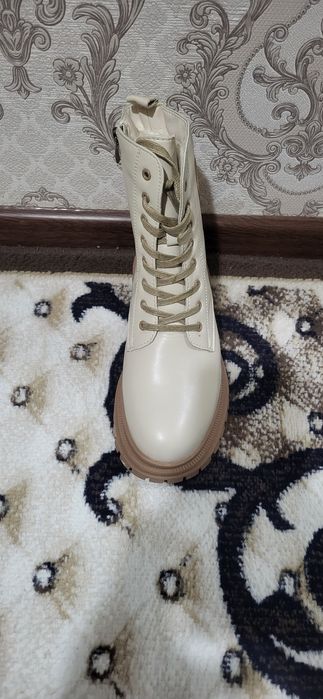 Продаются Новые сапоги