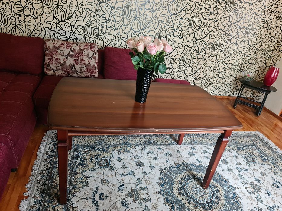 Стол обеденный, деревянный