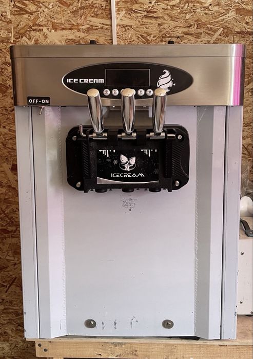 Продам мороженное аппарат
