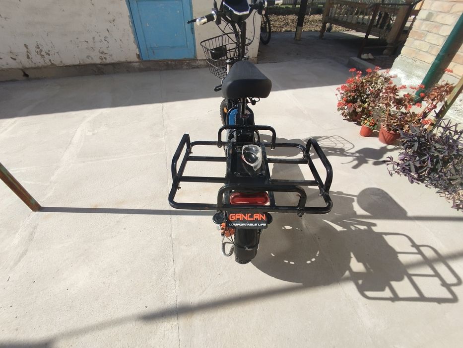 Скутер сотилади. 2025 .