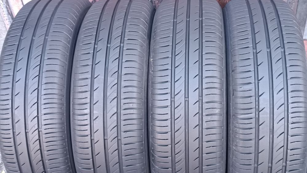 195/65/15 Kumho .