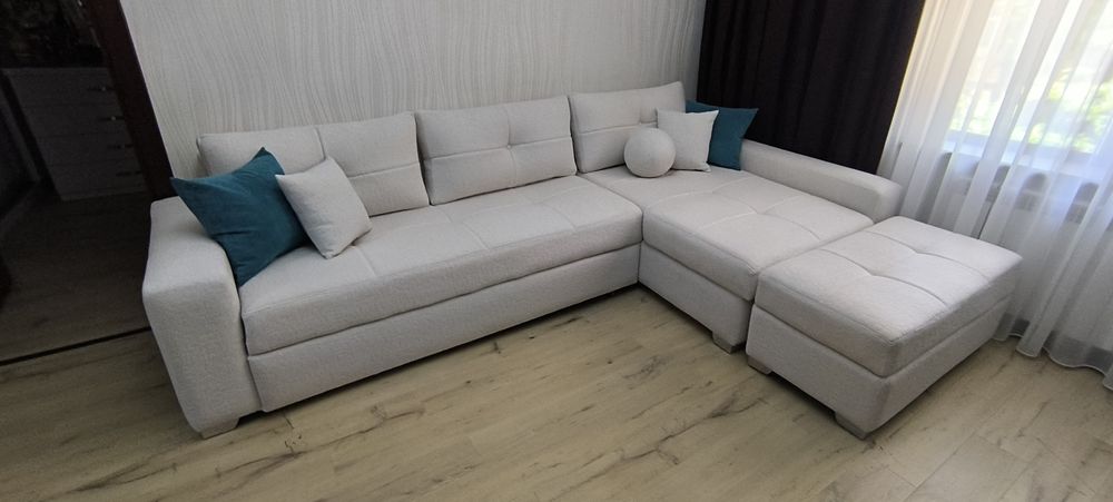 Качественная рестоврация мягкой мебели и изготовление