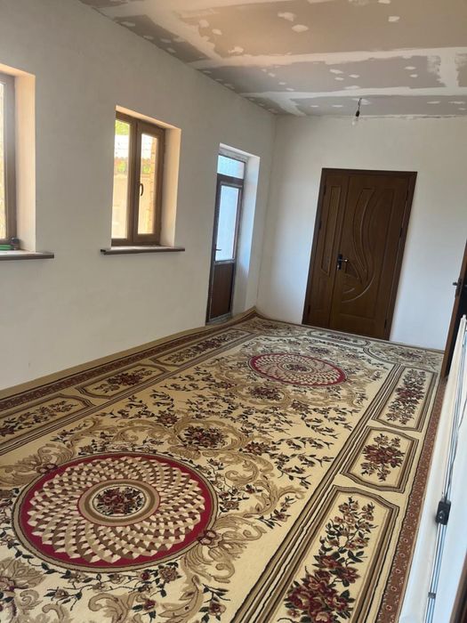 Ховли уй сотилади срочна