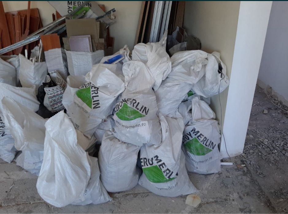 Debarasarii case apartamente ETC  transport moloz gunoaie ETC
