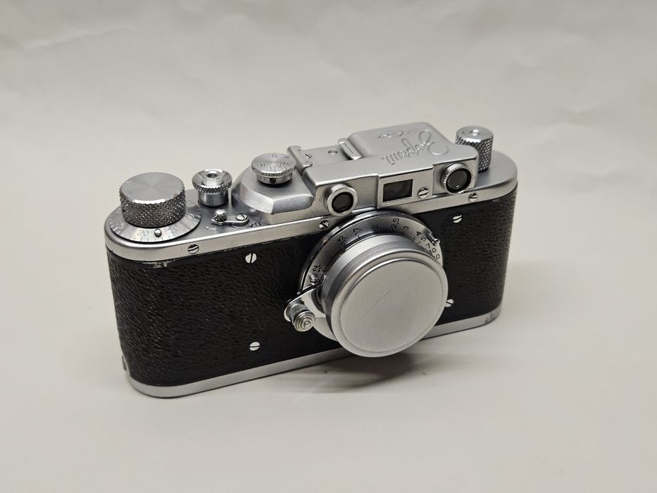 Aparat foto Zorki-1 cu Industar-22 5cm F3.5