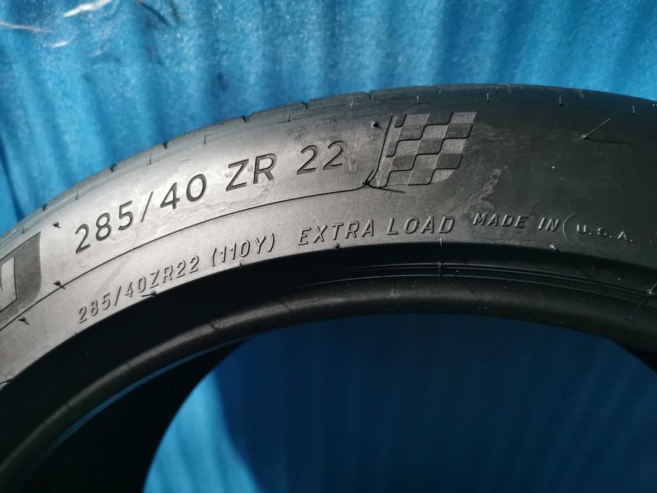 285/40 ZR22 - michelin 2 bucati
