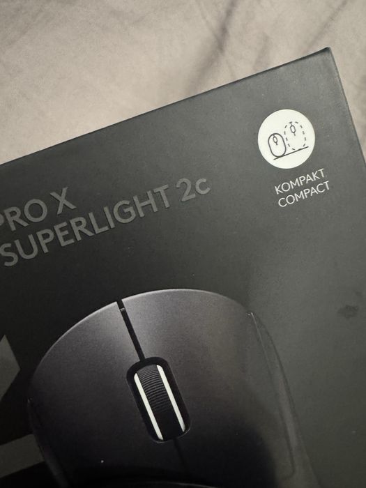 Logitech G PRO X Superlight 2C Compact - игровая мышь