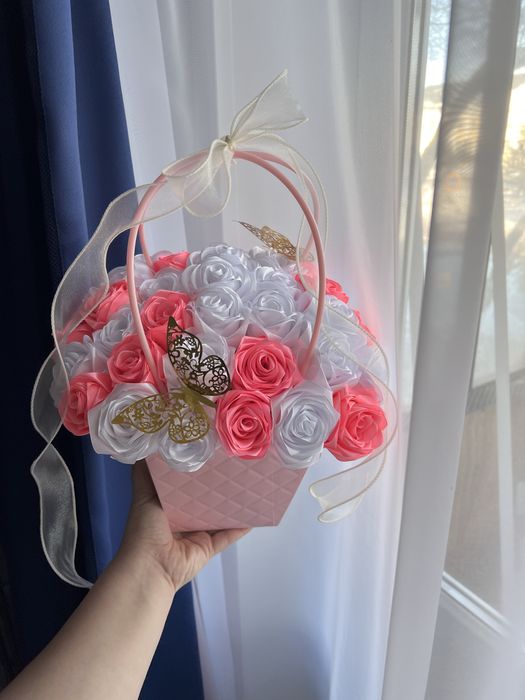 Букет из атласных лент