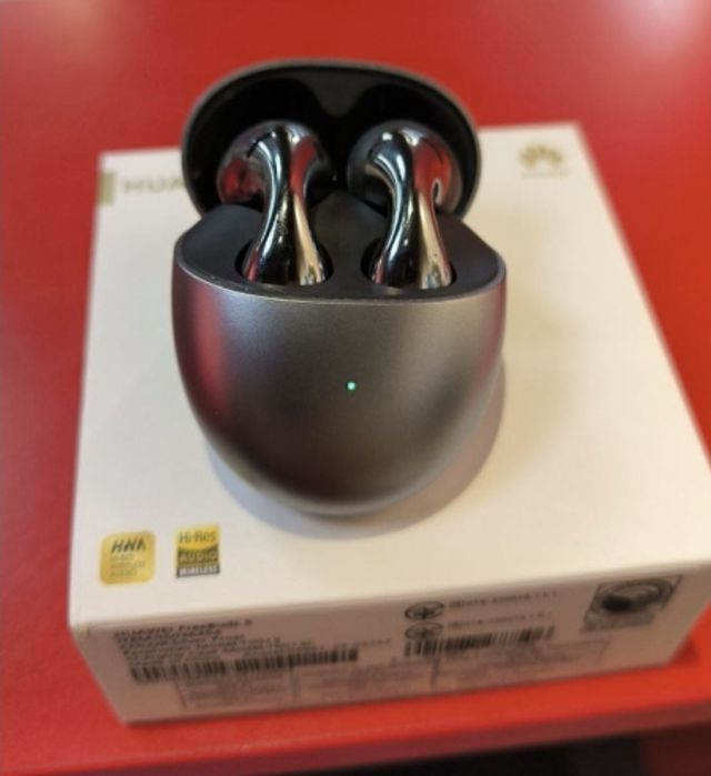 Продам наушники Huawei Freebuds 5 вкладыши