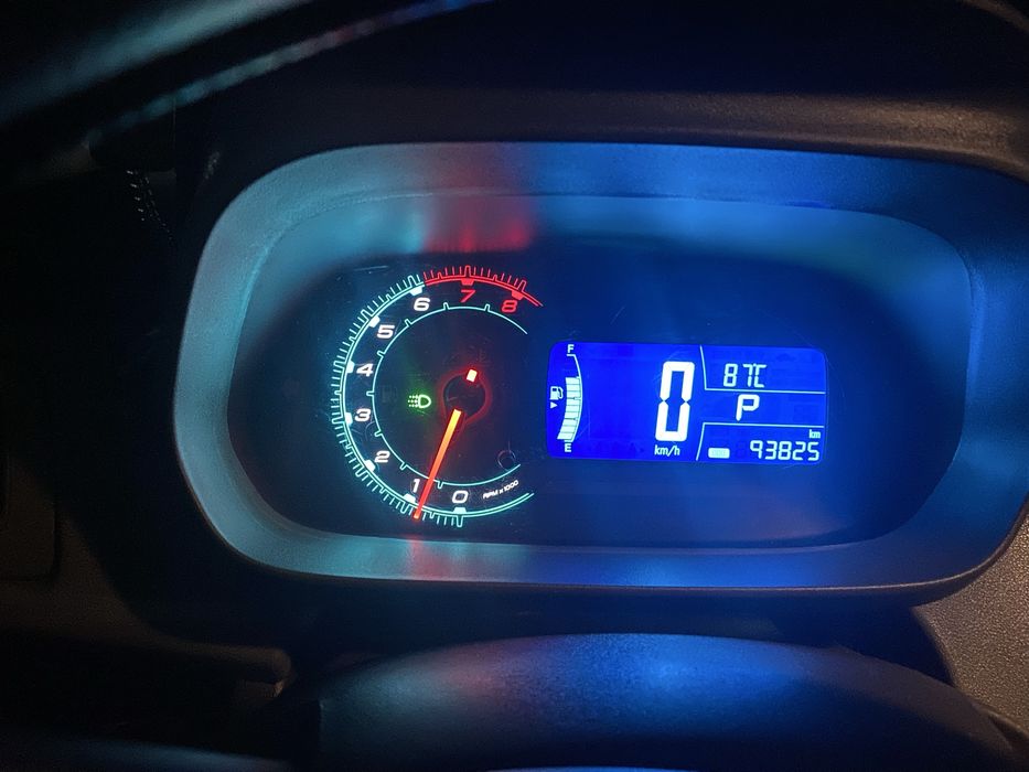 Продам  машину кобалть