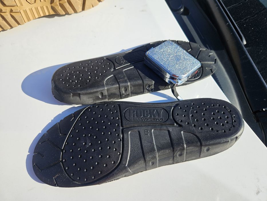 Bocanci desert rocky 38-39