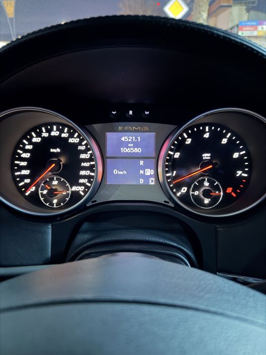 Срочно Мерседес бенц МЛ 6.3  164 кузов, 2009 года