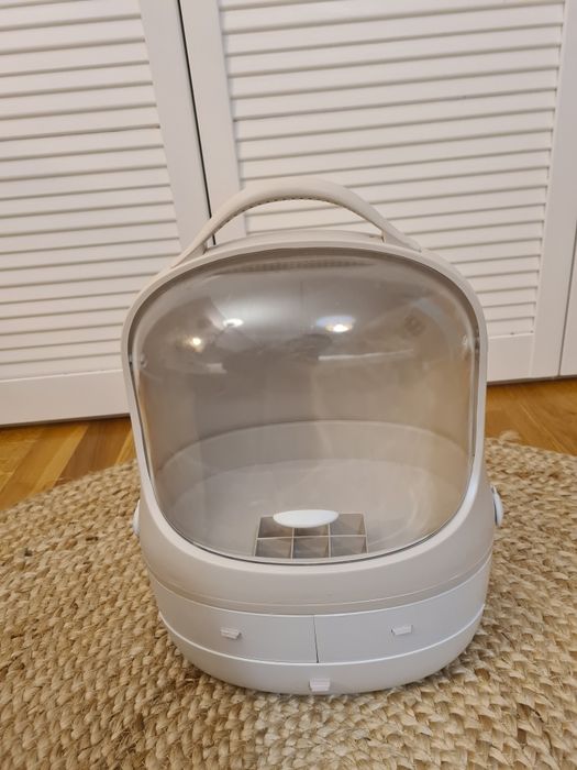 Organizator cosmetice nou