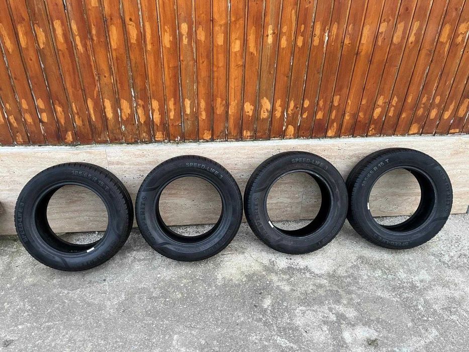 Set 4 cauciucuri Semperit 185/65 R 15 stare foarte buna