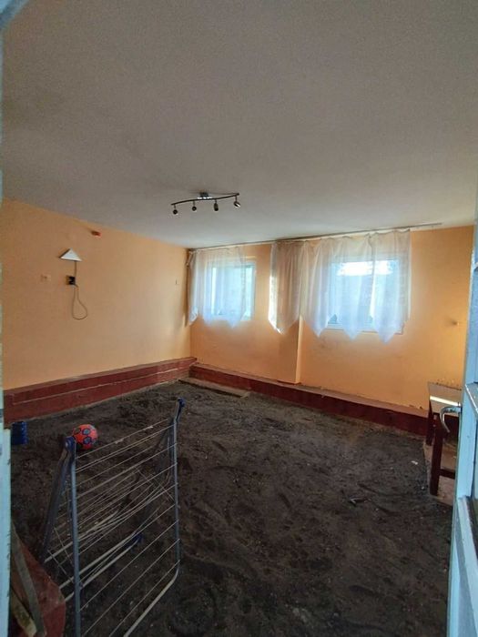 Продава се Къща в с. Беломорци, Област Търговище - 180 кв.м за 680 €/кв.м - Снимка #17