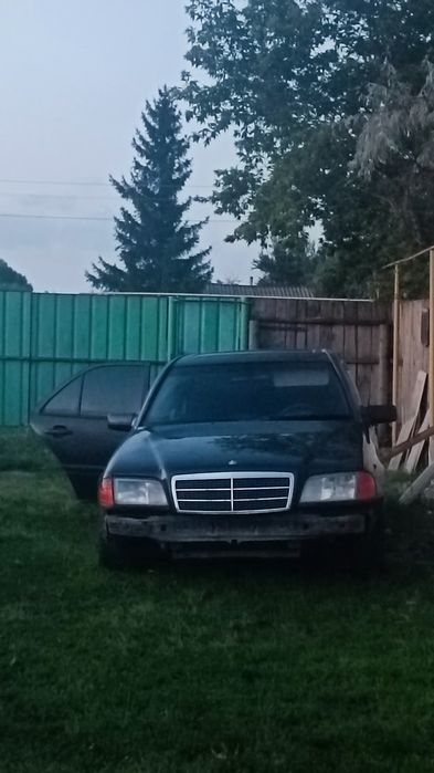 Mercedes C 180 W202