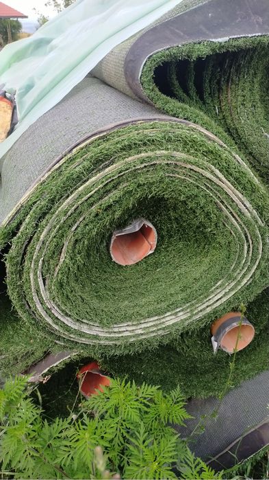 Gazon artificial second, super calitate