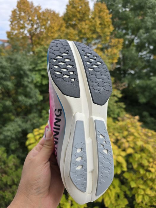 On Running Cloudboom Strike 41 si 43 Noi!