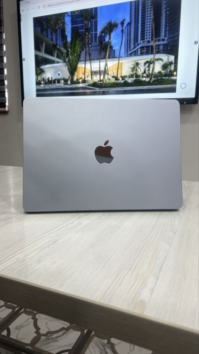 Macbook  Air   M4